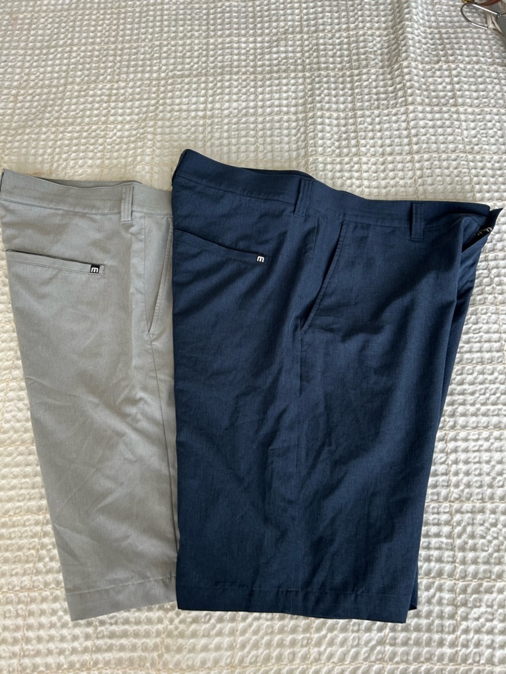 Travis Mathew size 34Men’s Navy and Light Gray Casual Pants -